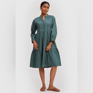 NWOT - Reistor Ruched Midi Dress in Green - Size M